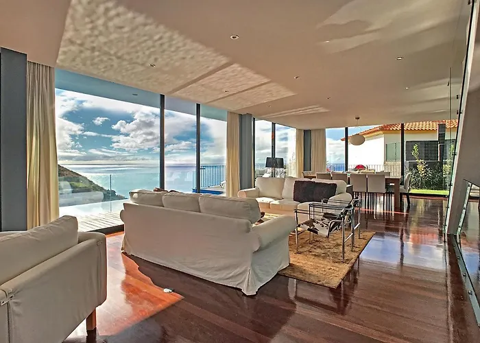 Ocean Sight By Lovelystay Willa *