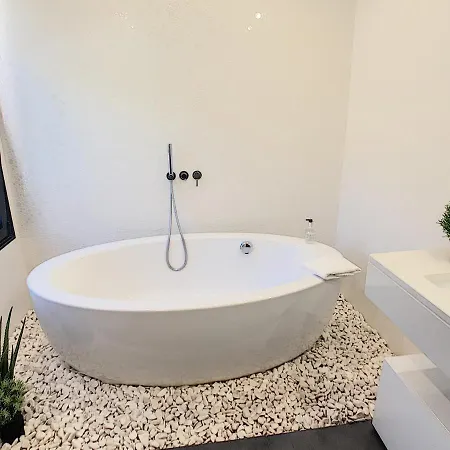 Ocean Sight By Lovelystay *