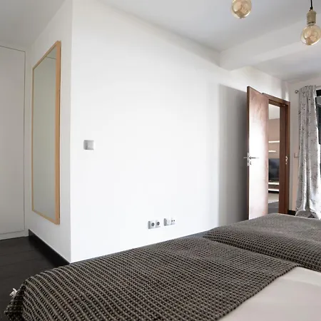 Ocean Sight By Lovelystay *