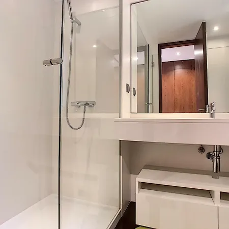 Ocean Sight By Lovelystay * פונשל