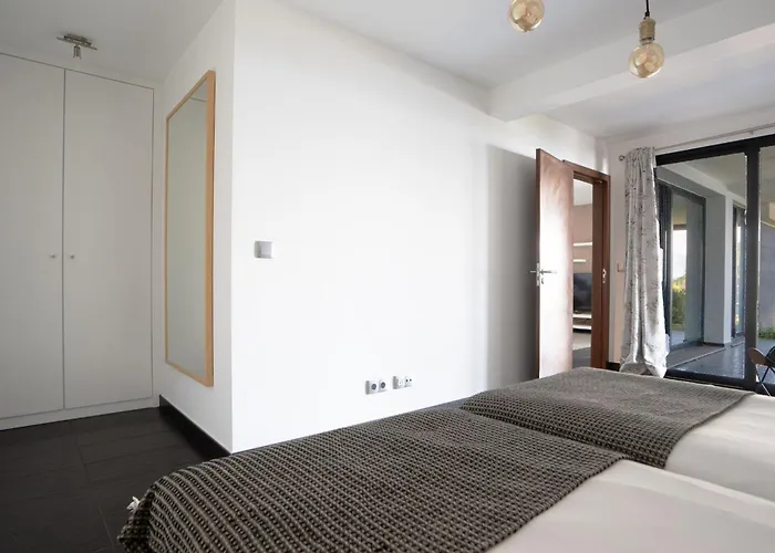 Ocean Sight By Lovelystay *