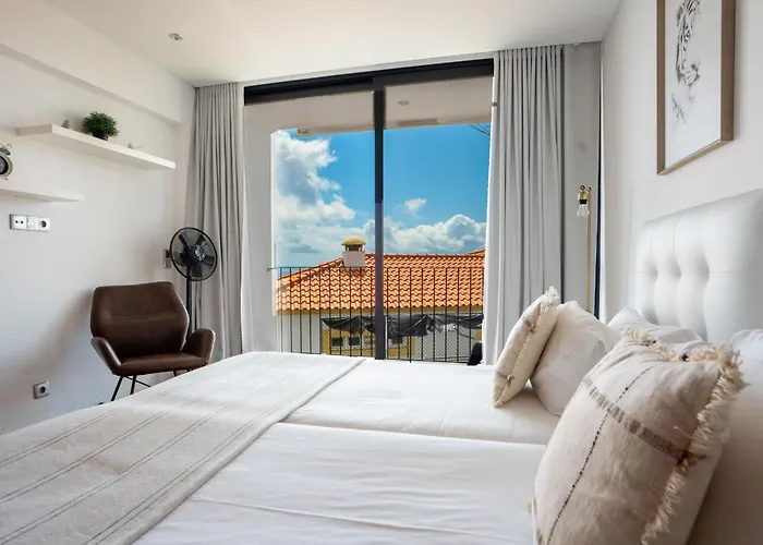 Ocean Sight By Lovelystay 푼샬