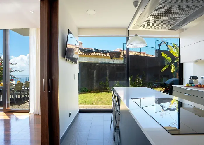 Ocean Sight By Lovelystay 푼샬