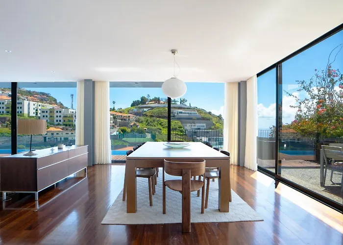 Ocean Sight By Lovelystay *