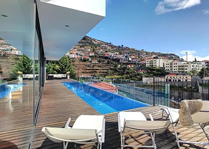 Ocean Sight By Lovelystay *