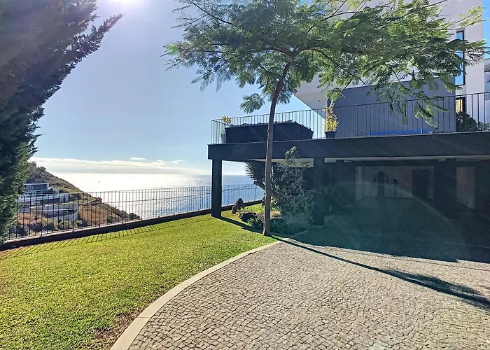 Ocean Sight By Lovelystay Vila Funchal (Madeira)